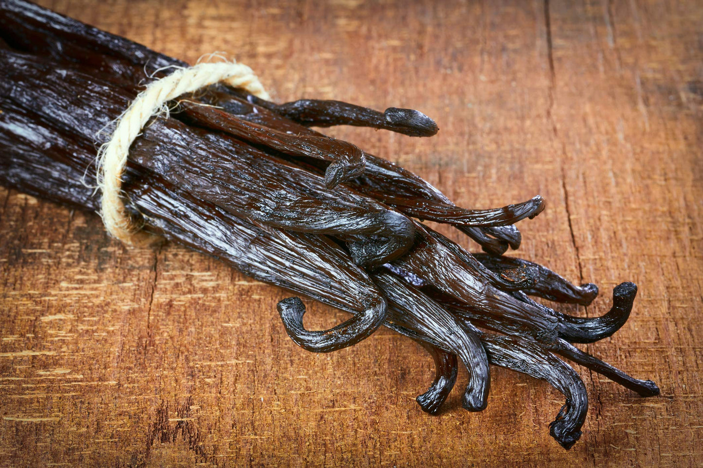 25 Organic Madagascar Vanilla Beans. Whole Grade A Vanilla Pods for Vanilla Extract and Baking-UPStoxs